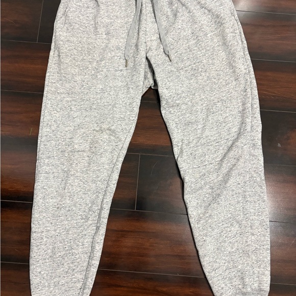 Cozy Lounge Pants Set in Neutral Tones - Picture 5 of 6